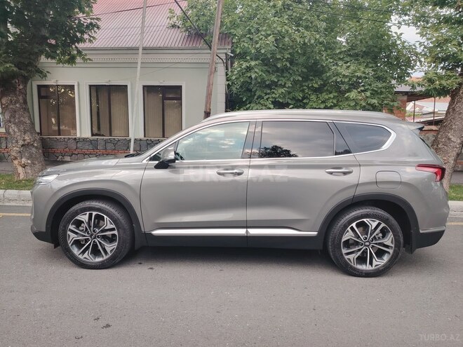 Hyundai Santa Fe 2019, 204,330 km - 2.4 l - Qax