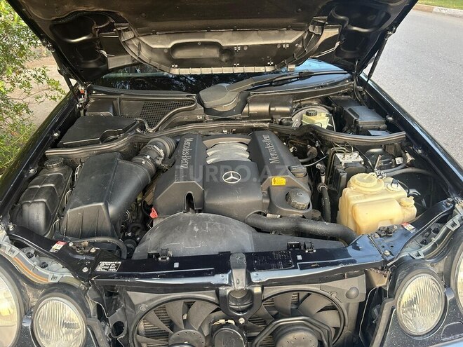 Mercedes E 240 1997, 287,000 km - 2.4 l - Sumqayıt