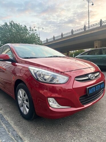 Hyundai Accent-3