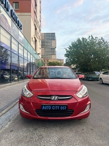 Hyundai Accent-1