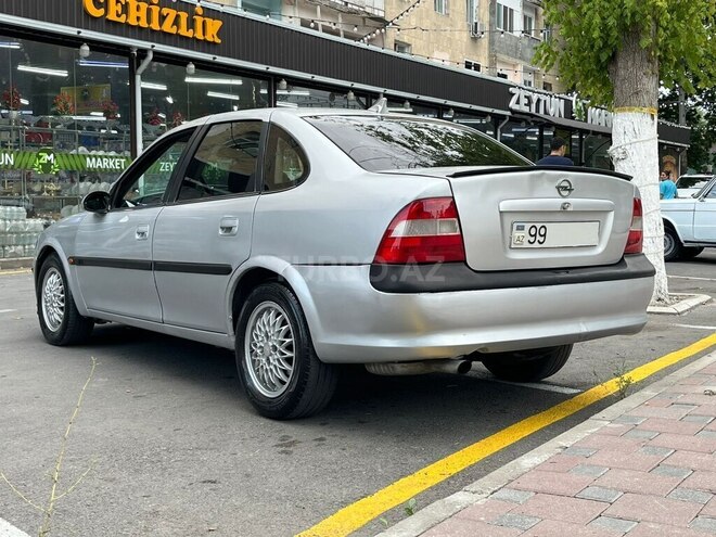 Opel Vectra 1996, 223,000 km - 1.6 l - Göyçay