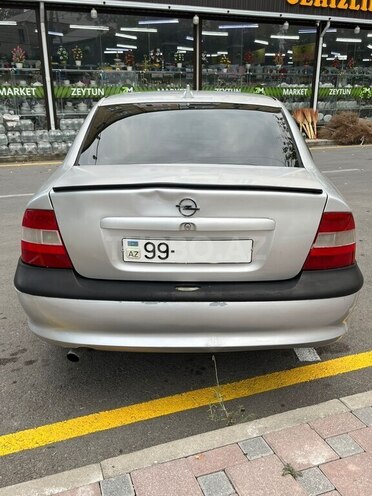 Opel Vectra 1996, 223,000 km - 1.6 l - Göyçay