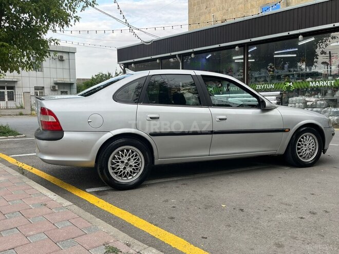 Opel Vectra 1996, 223,000 km - 1.6 l - Göyçay
