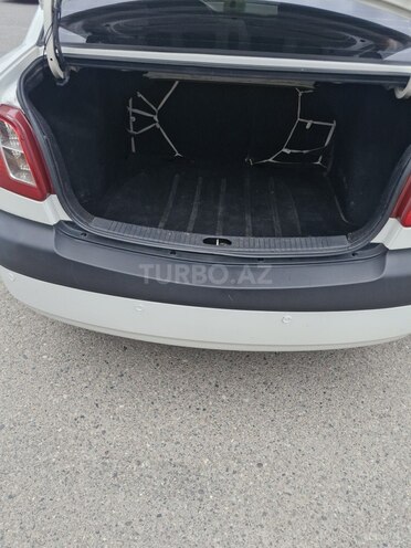 Kia Rio 2008, 270,000 km - 1.4 л - Saatlı