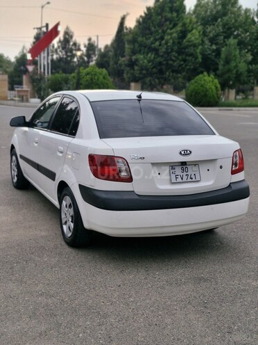 Kia Rio 2008, 270,000 km - 1.4 л - Saatlı