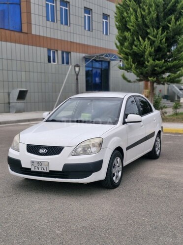 Kia Rio 2008, 270,000 km - 1.4 л - Saatlı