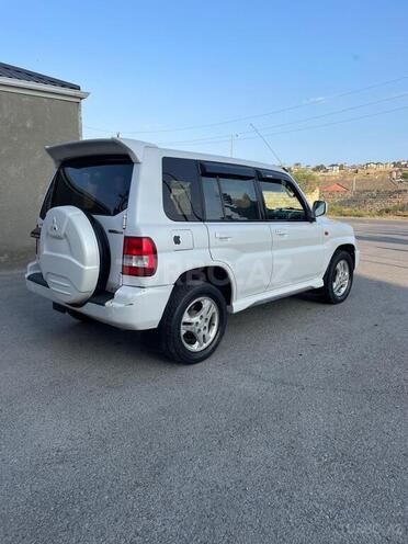 Mitsubishi Pajero io 2001, 235,265 km - 2.0 l - Bakı