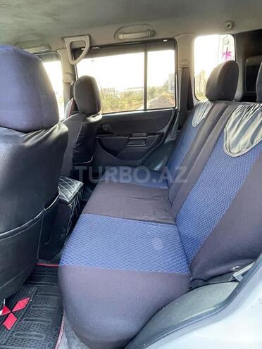 Mitsubishi Pajero io 2001, 235,265 km - 2.0 l - Bakı
