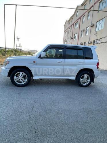 Mitsubishi Pajero io 2001, 235,265 km - 2.0 l - Bakı