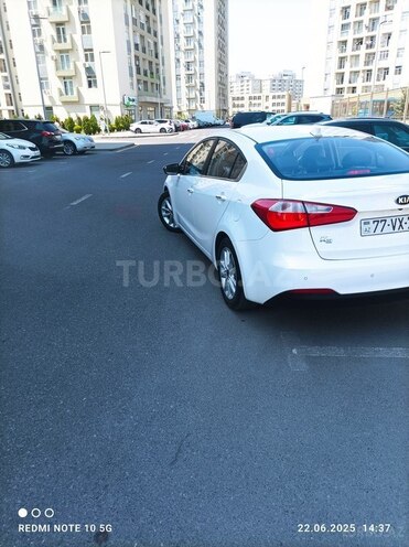 Kia K3 2015, 167,800 km - 1.6 l - Salyan
