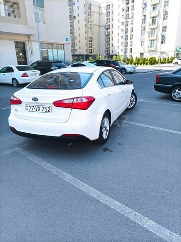 Kia K3 2015, 167,800 km - 1.6 l - Salyan