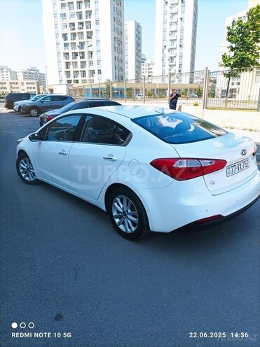 Kia K3 2015, 167,800 km - 1.6 l - Salyan