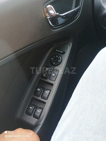 Kia K3 2015, 167,800 km - 1.6 l - Salyan