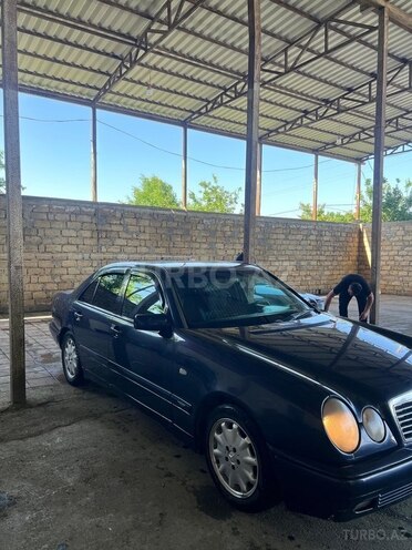 Mercedes E 220 d 1998, 430,000 km - 2.2 l - Bakı
