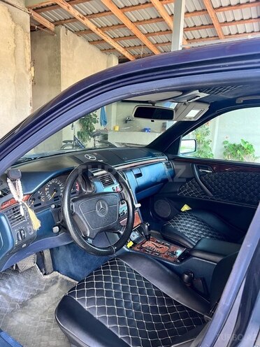 Mercedes E 220 d 1998, 430,000 km - 2.2 l - Bakı