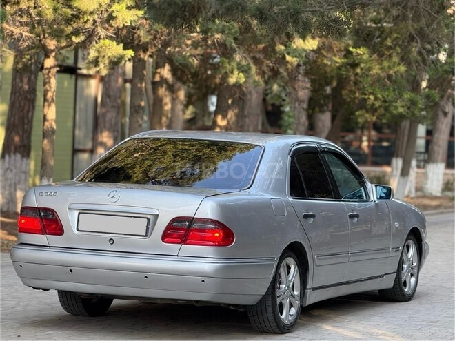 Mercedes E 220 d 1999, 378,000 km - 2.2 l - Bakı
