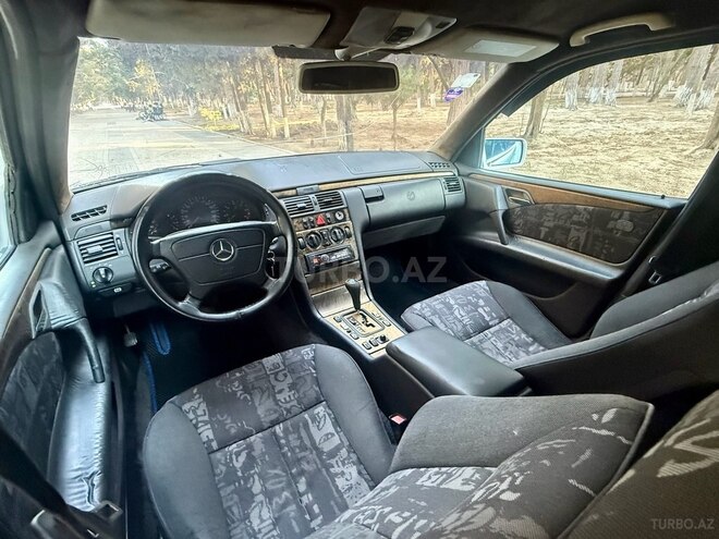 Mercedes E 220 d 1999, 378,000 km - 2.2 l - Bakı