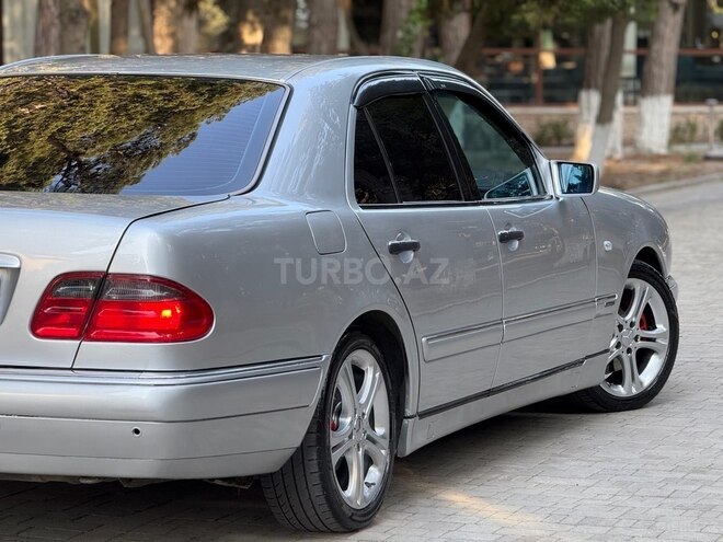 Mercedes E 220 d 1999, 378,000 km - 2.2 l - Bakı