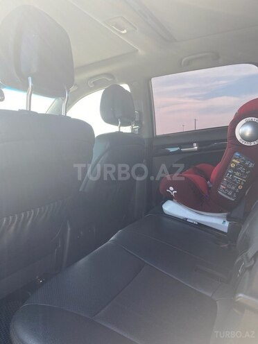 Kia Sorento-9