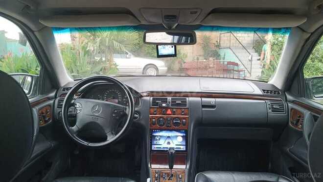 Mercedes E 240 2000, 399,999 km - 2.4 l - Sabirabad