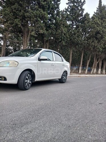 Chevrolet Aveo-3