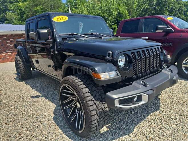 Jeep Gladiator-1