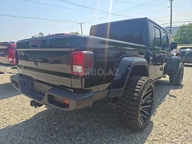 Jeep Gladiator-4