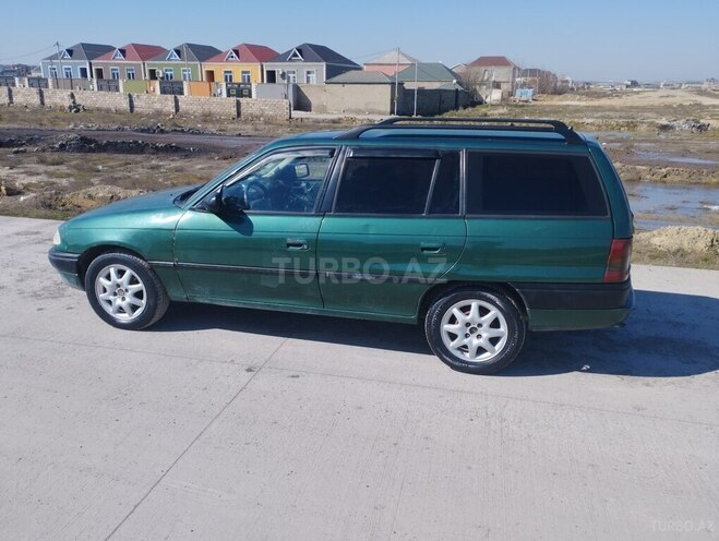 Opel Astra 1996, 300,000 km - 1.6 l - Bakı