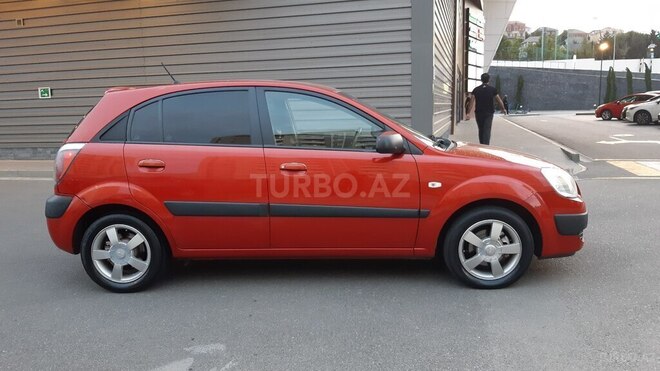 Kia Rio 2005, 275,000 km - 1.4 l - Bakı