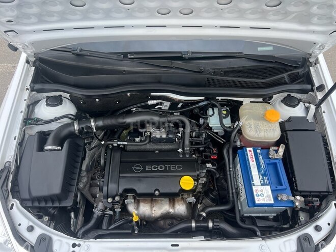 Opel Astra 2009, 179,000 km - 1.4 l - Gəncə