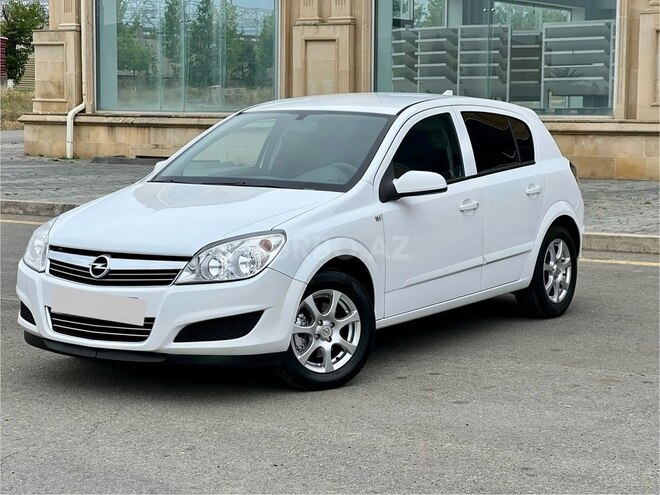 Opel Astra 2009, 179,000 km - 1.4 l - Gəncə