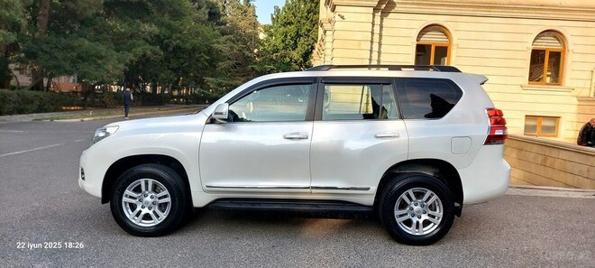 Toyota Land Cruiser Prado 2011, 171,000 km - 2.7 l - Bakı