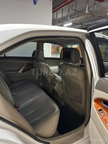 Toyota Camry-6