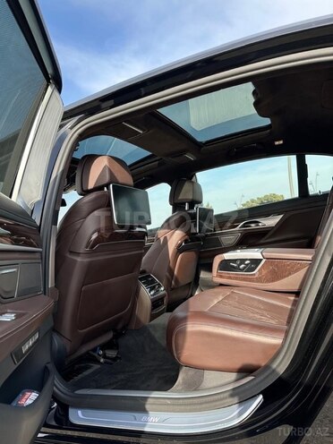 BMW 750 2018, 108,000 km - 4.4 l - Bakı