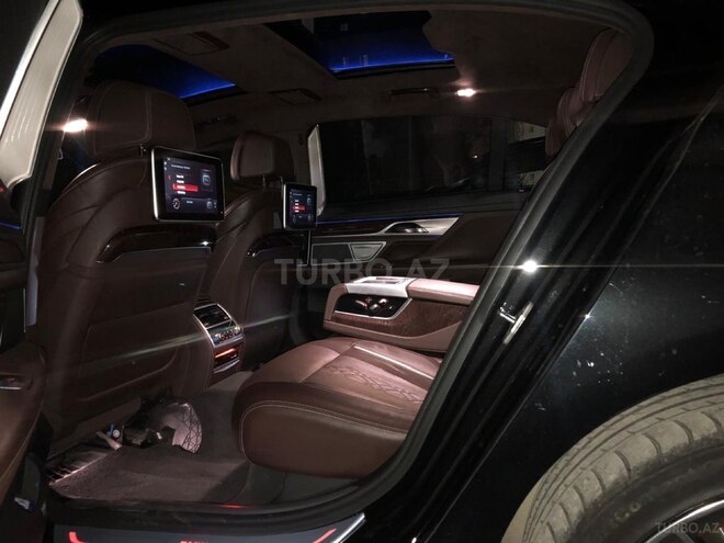 BMW 750 2018, 108,000 km - 4.4 l - Bakı