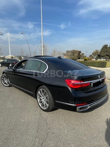 BMW 750 2018, 108,000 km - 4.4 l - Bakı
