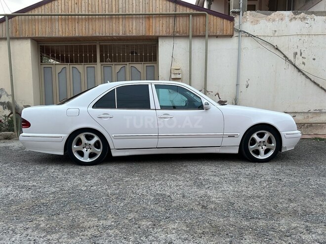 Mercedes E 200 d 2001, 580,000 km - 2.0 л - Bakı