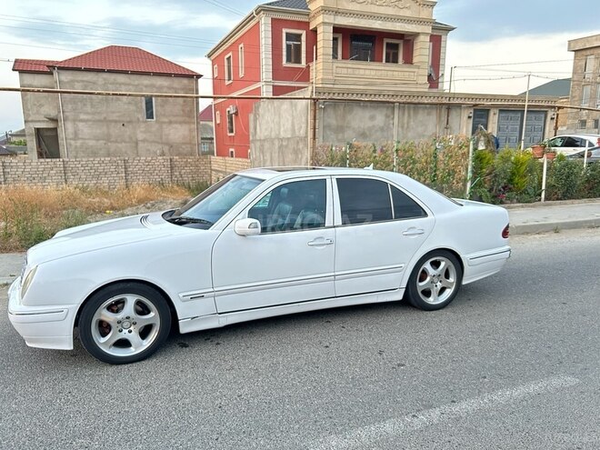Mercedes E 200 d 2001, 580,000 km - 2.0 л - Bakı