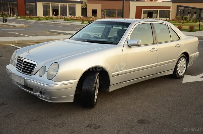 Mercedes E 270 1999, 278,880 km - 2.7 l - Bakı