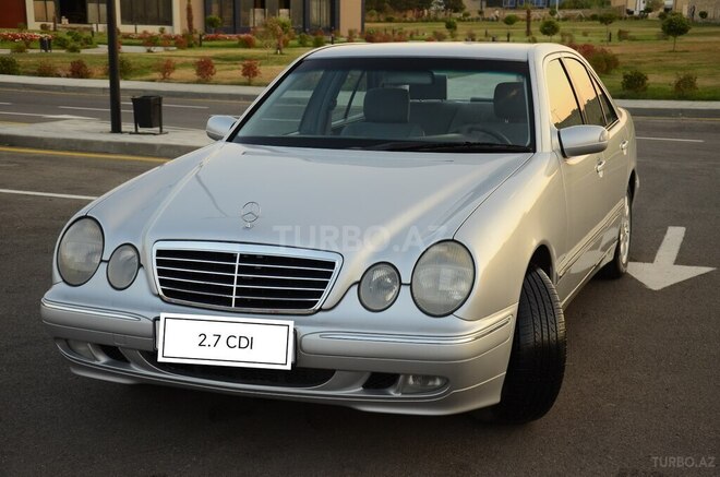 Mercedes E 270 1999, 278,880 km - 2.7 l - Bakı