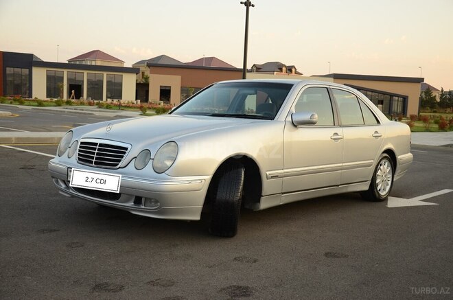 Mercedes E 270 1999, 278,880 km - 2.7 l - Bakı