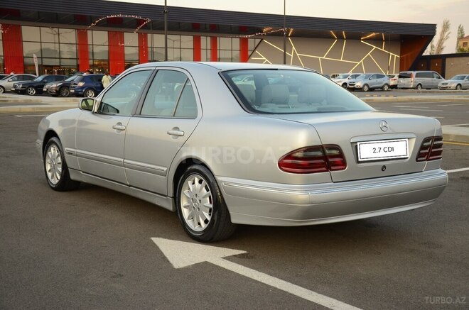 Mercedes E 270 1999, 278,880 km - 2.7 l - Bakı