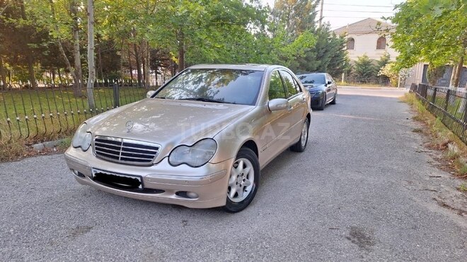 Mercedes C 200 2001, 290,000 km - 2.0 l - Sumqayıt