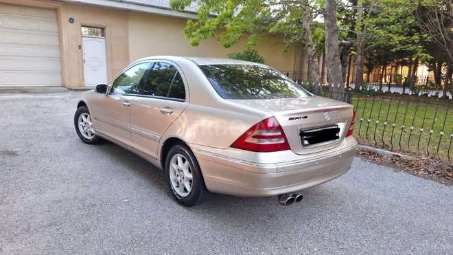 Mercedes C 200 2001, 290,000 km - 2.0 l - Sumqayıt