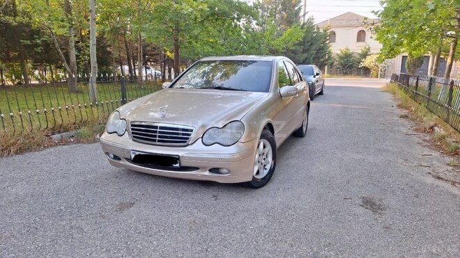 Mercedes C 200 2001, 290,000 km - 2.0 l - Sumqayıt