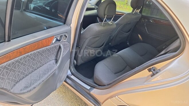 Mercedes C 200 2001, 290,000 km - 2.0 l - Sumqayıt