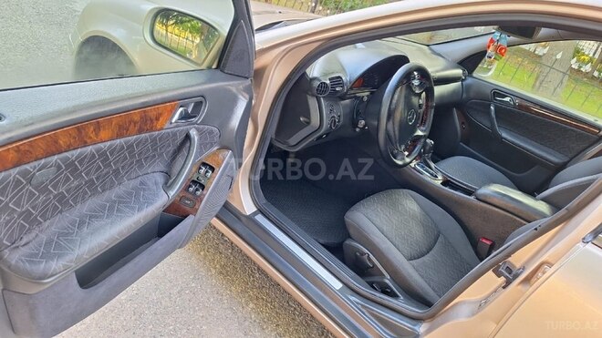 Mercedes C 200 2001, 290,000 km - 2.0 l - Sumqayıt