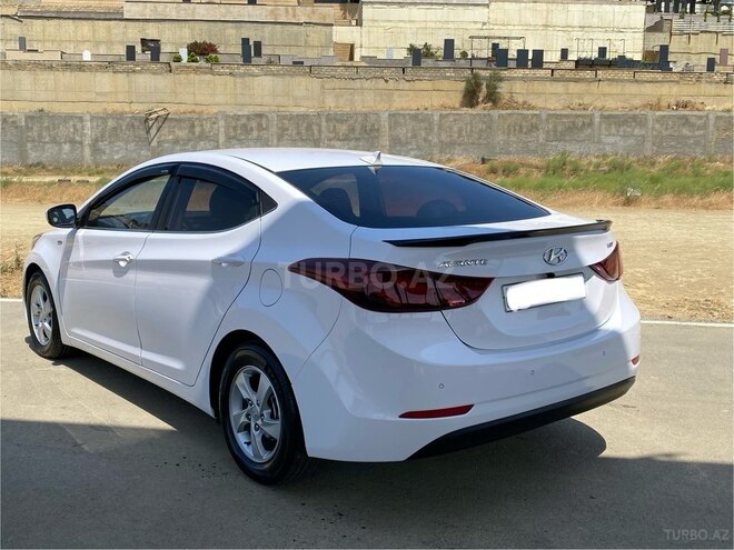 Hyundai Avante-5