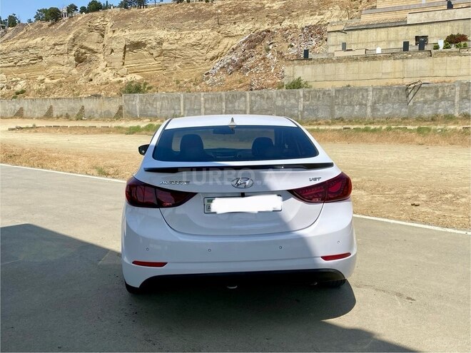 Hyundai Avante-6