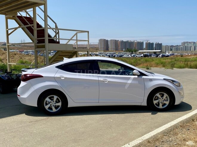 Hyundai Avante-8